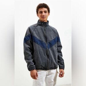 BDG Black & Blue Light Wash Denim Track Jacket Size L – Chevron Relaxed-Fit NWOT